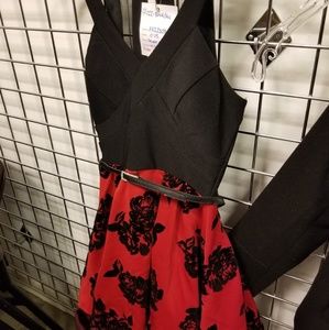 NWT Junior's red black dress with belt.